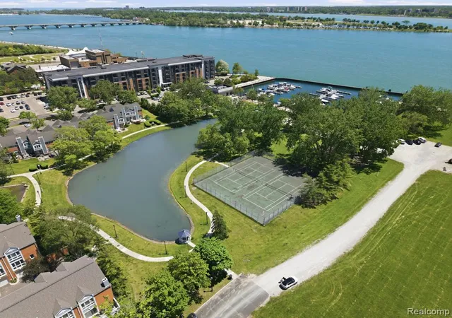 27th image of 3320 Spinnaker Ln #7A, Detroit, MI 48207 | MLS# 61008196
