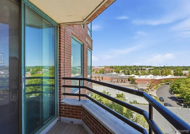 2nd image of 3320 Spinnaker Ln #7A, Detroit, MI 48207 | MLS# 61008196