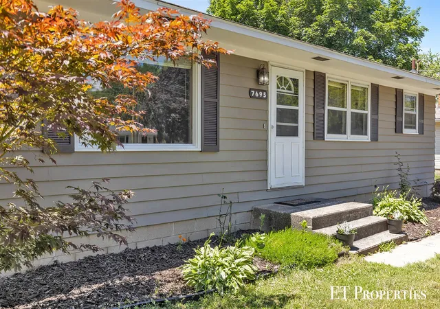 Homes for sale in Jenison, MI | 7695 Thomas Ave, Jenison, MI 49428 | MLS# 70541316