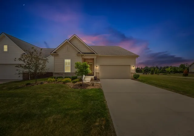 1st image of 3772 Park Creek Ln, Canton, MI 48188 | MLS# 70537701