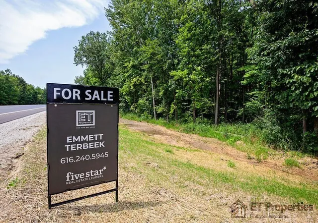Homes for sale in Cedar Springs, MI | 8371 14 Mile Rd, Cedar Springs, MI 49319 | MLS# 70537945
