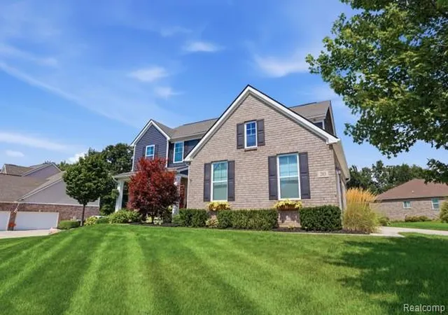 Photo 5 of Single family home for sale at 283 Westbrooke Dr, Oakland, MI 48363 | MLS# 61021960 | Listing updated on 2026-09-04