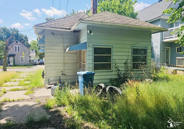 4th image of 435 Emmett E St, Battle Creek, MI 49017 | MLS# 50215444
