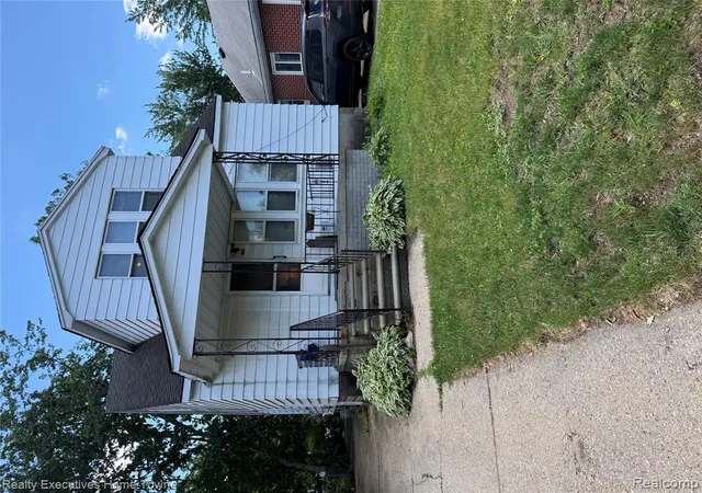Homes for sale in Ferndale, MI | 1794 College St, Ferndale, MI 48220 | MLS# 61006034