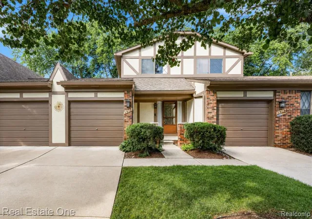 Photo 2 of Condo for sale at 1918 Allenway Ct #110, Rochester, MI 48309 3313 | MLS# 61024996 | Listing updated on 2026-09-06