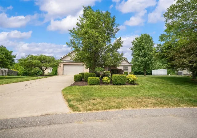 Homes for sale in Saint Joseph, MI | 4823 Pleasant Meadow Cir, Saint Joseph, MI 49085 | MLS# 70538736
