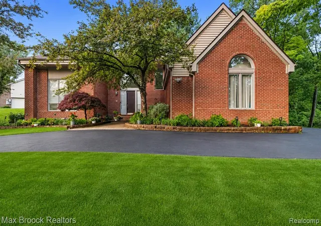 Photo 1 of Single family home for sale at 2295 Shore Hill Dr, West Bloomfield, MI 48323 1967 | MLS# 61025492 | Listing updated on 2026-09-13