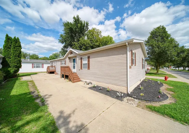 Photo 1 of Single family home for sale at 500 Rio Grande Dr, Adrian, MI 49221 | MLS# 70555262 | Listing updated on 2026-09-01