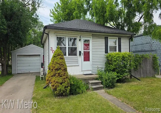 Homes for sale in Hazel Park, MI | 30 W Maxlow Ave, Hazel Park, MI 48030 | MLS# 61003914