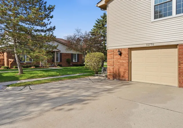Homes for sale in Richmond, MI | 36796 Lakeview Ln, Richmond, MI 48062 | MLS# 70527632