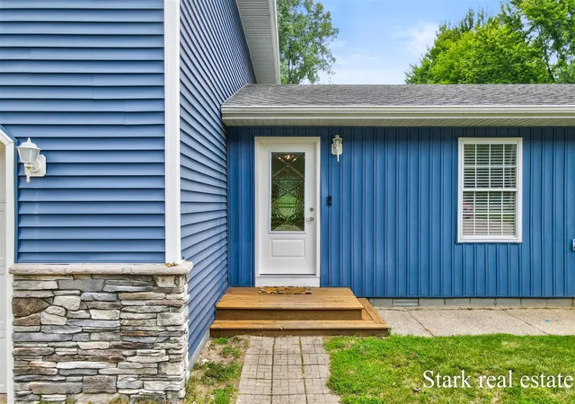 3rd image of 3758 E Sternberg Rd, Fruitport, MI 49415 | MLS# 70541807