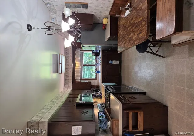 Photo 3 of Single family home for sale at 5163 Burning Tree Rd, Kalamazoo, MI 49009 3804 | MLS# 61023656 | Listing updated on 2026-09-04