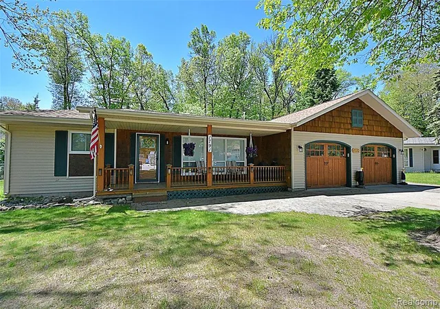 Homes for sale in Saint Helen, MI | 1791 Grouse Ln, Saint Helen, MI 48656 | MLS# 60999118