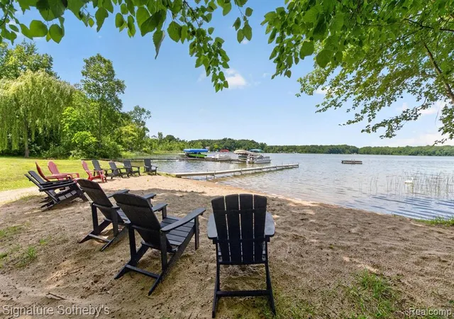 Homes for sale in Gregory, MI | 12200 Hadley Rd, Gregory, MI 48137 | MLS# 61005733
