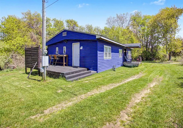 3rd image of 7181 E Beach Dr, South Haven, MI 49090 | MLS# 70530682