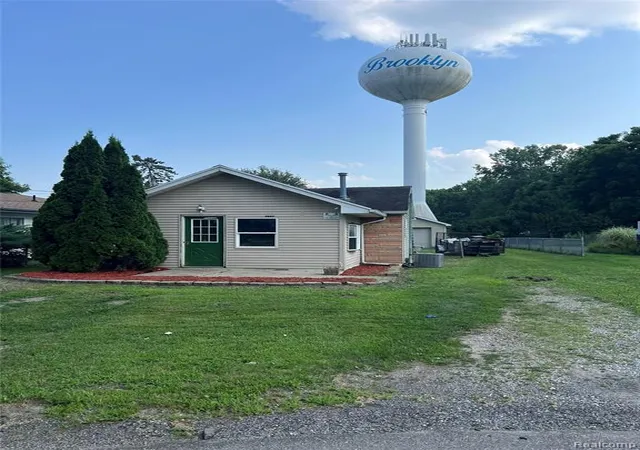 Homes for sale in Brooklyn, MI | 115 Jackson St, Brooklyn, MI 49230 9306 | MLS# 60968828