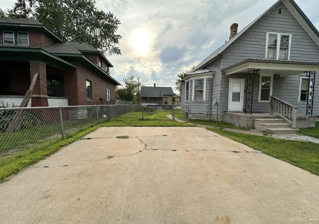25th image of 514 516 S 15th St, Escanaba, MI 49829 | MLS# 50217873