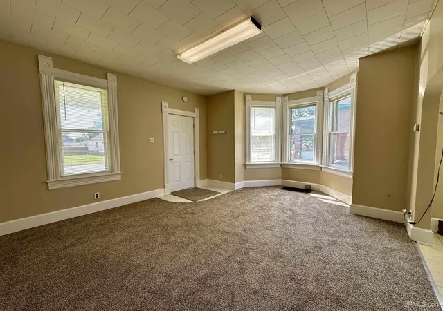 3rd image of 514-516 S 15Th St, Escanaba, MI 49829 | MLS# 50217873