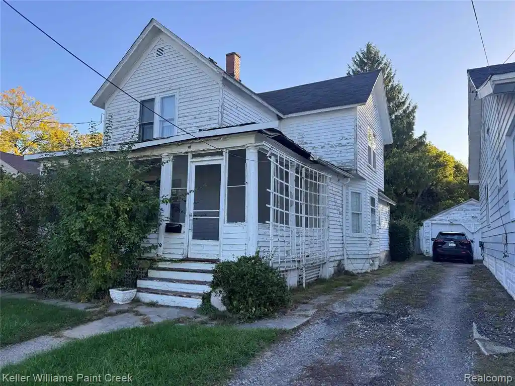 Photo 1 of Single family home for sale at 27 Mariva St, Pontiac, MI 48342 2818 | MLS# 61037405 | Listing updated on 2026-10-28