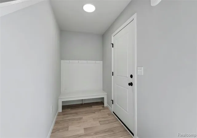 2nd image of 1230 Lockes St, Howell, MI 48843 | MLS# 61009571