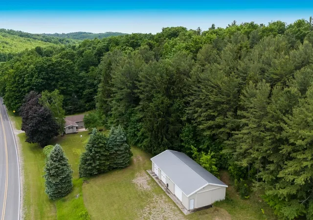 Homes for sale in Suttons Bay, MI | 1551 N Macksey Rd, Suttons Bay, MI 49682 | MLS# 80068771