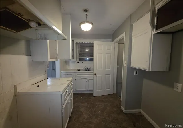 Homes for sale in Detroit, MI | 9103 Manor St, Detroit, MI 48204 | MLS# 60983605