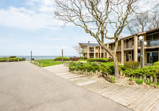 2nd image of 4150 Ridge Rd #4, Stevensville, MI 49127 | MLS# 70524731