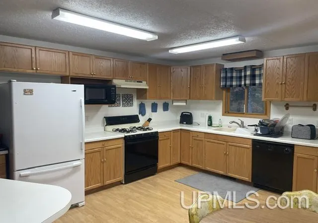 Homes for sale in Dunbar, WI | W9808 Trout Haven Rd, Dunbar, WI 54119 | MLS# 50206264