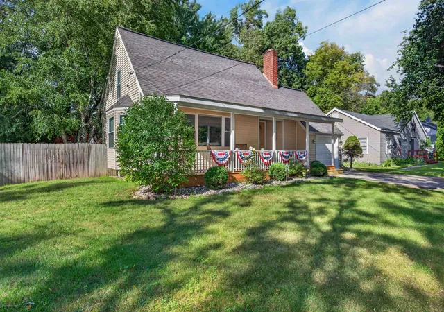 Photo 2 of Sale Pending at 801 Wyllys St, Midland, MI 48642 | MLS# 50219811 | Listing updated on 2026-09-14