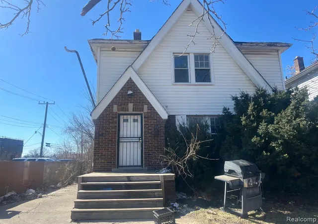 Homes for sale in Detroit, MI | 8833 Manor St, Detroit, MI 48204 | MLS# 60377215