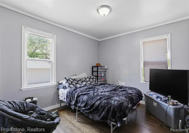 3rd image of 19759 Strathmoor St, Detroit, MI 48235 1612 | MLS# 60994574