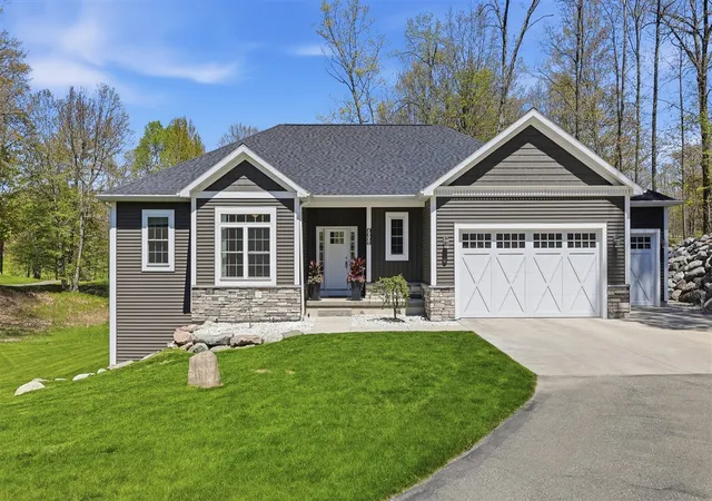 Homes for sale in Stanwood, MI | 9654 Aberdeen Ct, Stanwood, MI 49346 | MLS# 70533250