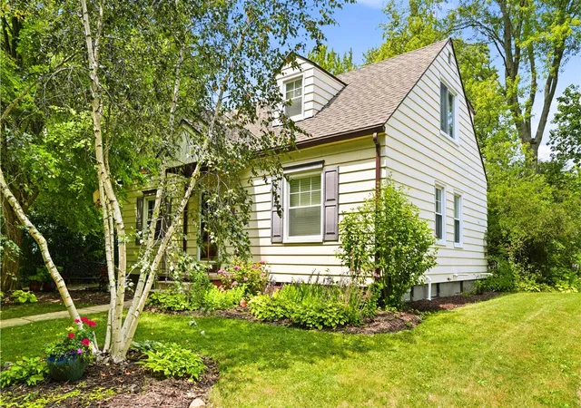 2nd image of 2104 Arborview Blvd, Ann Arbor, MI 48103 | MLS# 70549937