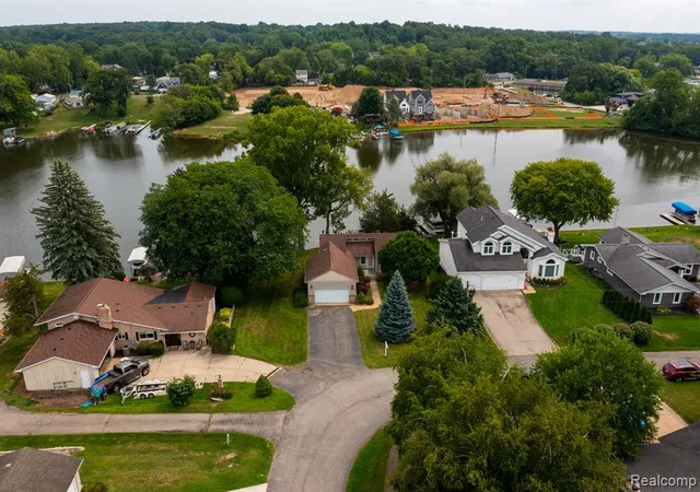 65th image of 2805 Coral, Brighton, MI 48114 | MLS# 61021163