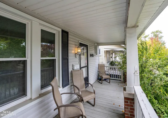 4th image of 1445 Lakepointe St, Grosse Pointe Park, MI 48230 | MLS# 50182701