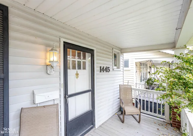 5th image of 1445 Lakepointe St, Grosse Pointe Park, MI 48230 | MLS# 50182701