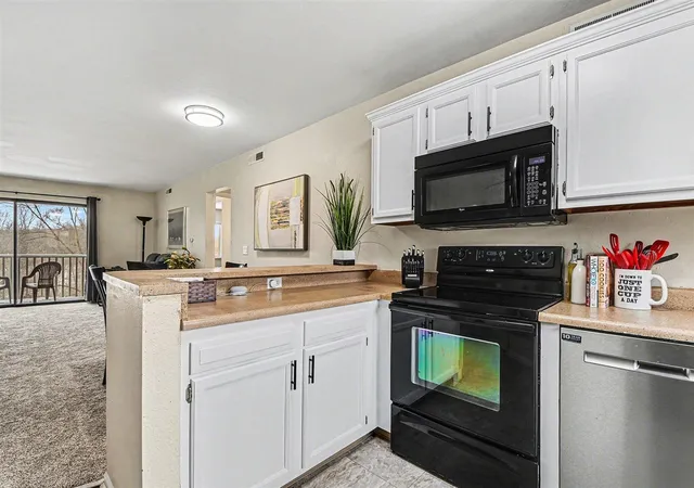 Photo 3 of Sale Pending at 3392 Devonwood Hills #F, Grand Rapids, MI 49525 | MLS# 70514076 | Listing updated on 2026-03-05