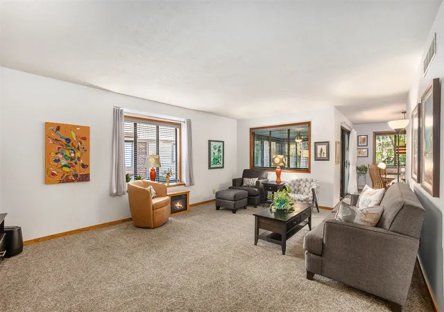 4th image of 508 Cherry Ln, Holland, MI 49424