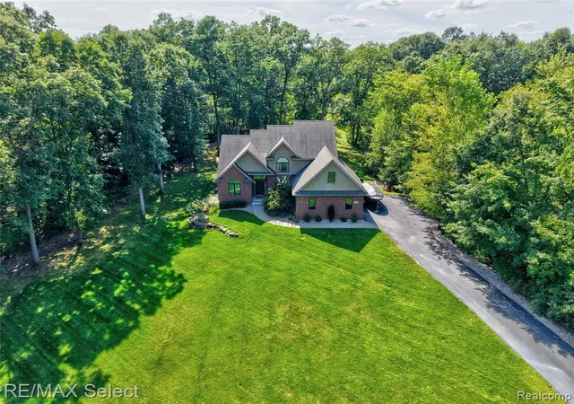 Photo 2 of Single family home for sale at 105 Lake Pines Dr, Brighton, MI 48114 7649 | MLS# 61024875 | Listing updated on 2026-09-27