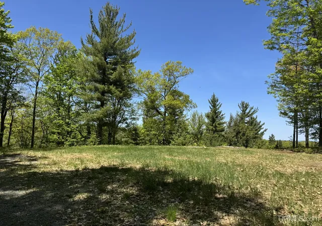 Homes for sale in Negaunee, MI | 116 Hardwood Ln, Negaunee, MI 49866 | MLS# 50210762