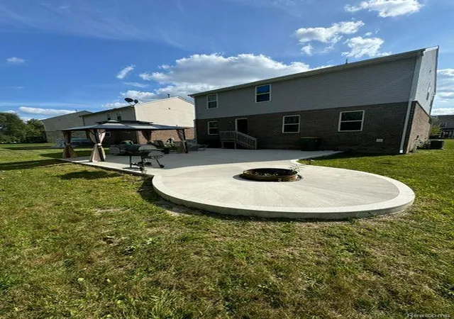 3rd image of 16913 Aberdeen Dr, Romulus, MI 48174 | MLS# 60336207