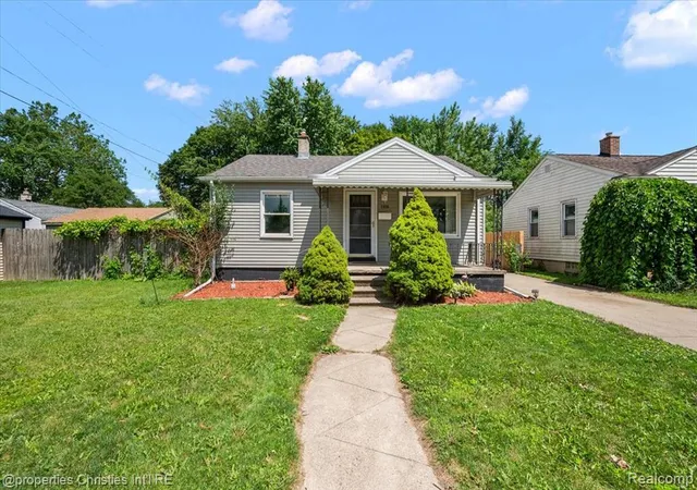 3rd image of 2636 Mcdowell St, Ferndale, MI 48220 | MLS# 61009191