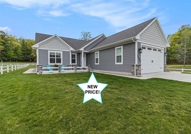Homes for sale in Pentwater, MI | 5407 W Sioux Rd, Pentwater, MI 49449 | MLS# 70522956