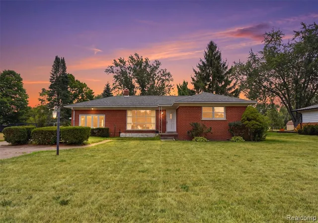 Photo 30 of Single family home for sale at 61305 Fairland Dr, South Lyon, MI 48178 9831 | MLS# 61025629 | Listing updated on 2026-09-06