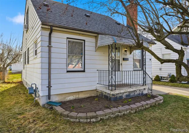 2nd image of 5844 Gilman St, Garden City, MI 48135 | MLS# 61005144