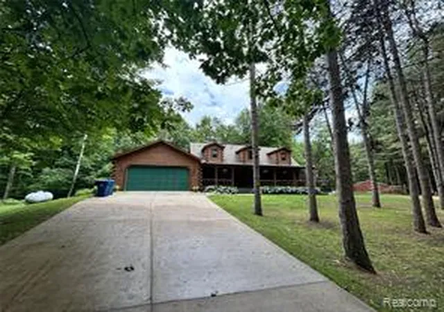 Homes for sale in Hope, MI | 4636 N Hope Rd, Hope, MI 48628 | MLS# 60959546