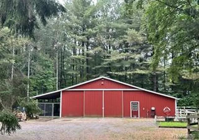 Homes for sale in Hope, MI | 4636 N Hope Rd, Hope, MI 48628 | MLS# 60959546