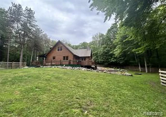 Homes for sale in Hope, MI | 4636 N Hope Rd, Hope, MI 48628 | MLS# 60959546