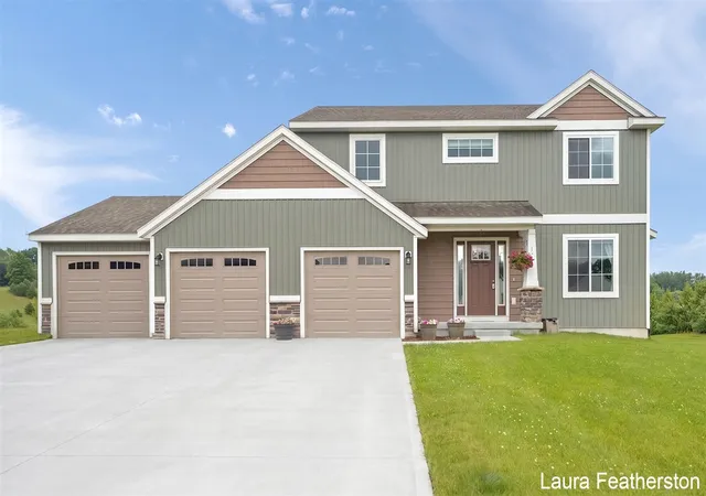 Homes for sale in Sparta, MI | 11740 Ridge Water Dr, Sparta, MI 49345 | MLS# 70541570