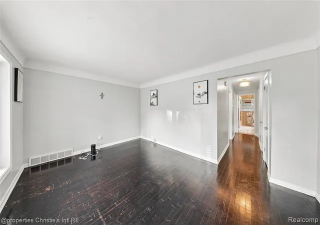Photo 3 of Sale Pending at 24242 Lexington Ave, Eastpointe, MI 48021 1304 | MLS# 61023674 | Listing updated on 2026-09-21